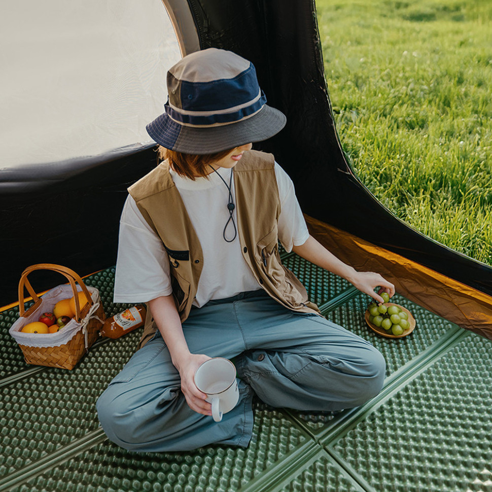 Килимок туристичний складаний одномісний IXPE Naturehike CNK2450WS044 з алюмінієвою плівкою, 195x60x1.8 см, оливковий - фото 4 Килимок туристичний складаний одномісний IXPE Naturehike CNK2450WS044 з алюмінієвою плівкою, 195x60x1.8 см, оливковий - фото 4