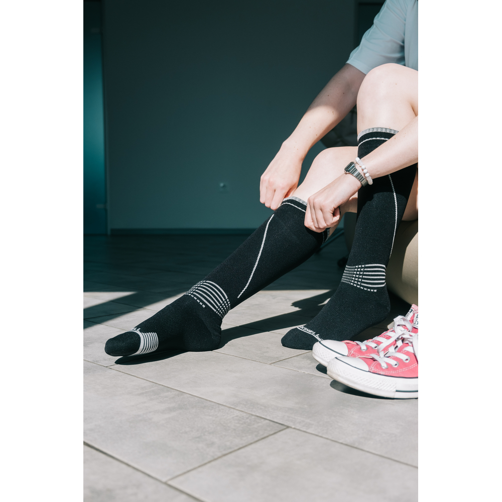 Водонепроницаемые носки Dexshell Longlite Socks 2.0, серые полоски, размер M (39-42) - фото 6 Водонепроницаемые носки Dexshell Longlite Socks 2.0, серые полоски, размер M (39-42) - фото 6